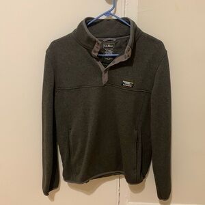 Men’s LL Bean Pullover - Size Medium